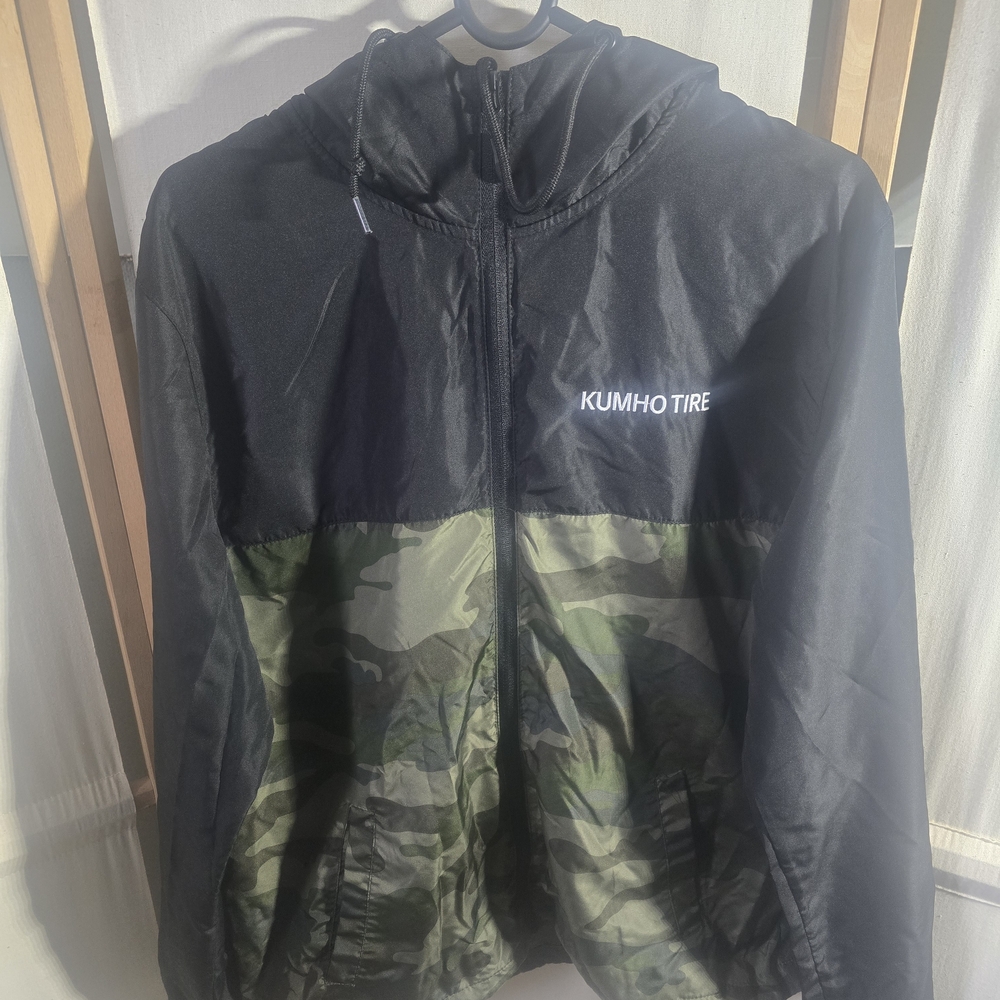 Black and Camouflage Kumho Tire Jacket